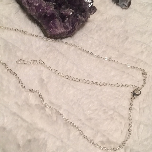 Boho Crescent Moon Horn Necklace - Picture 4 of 4